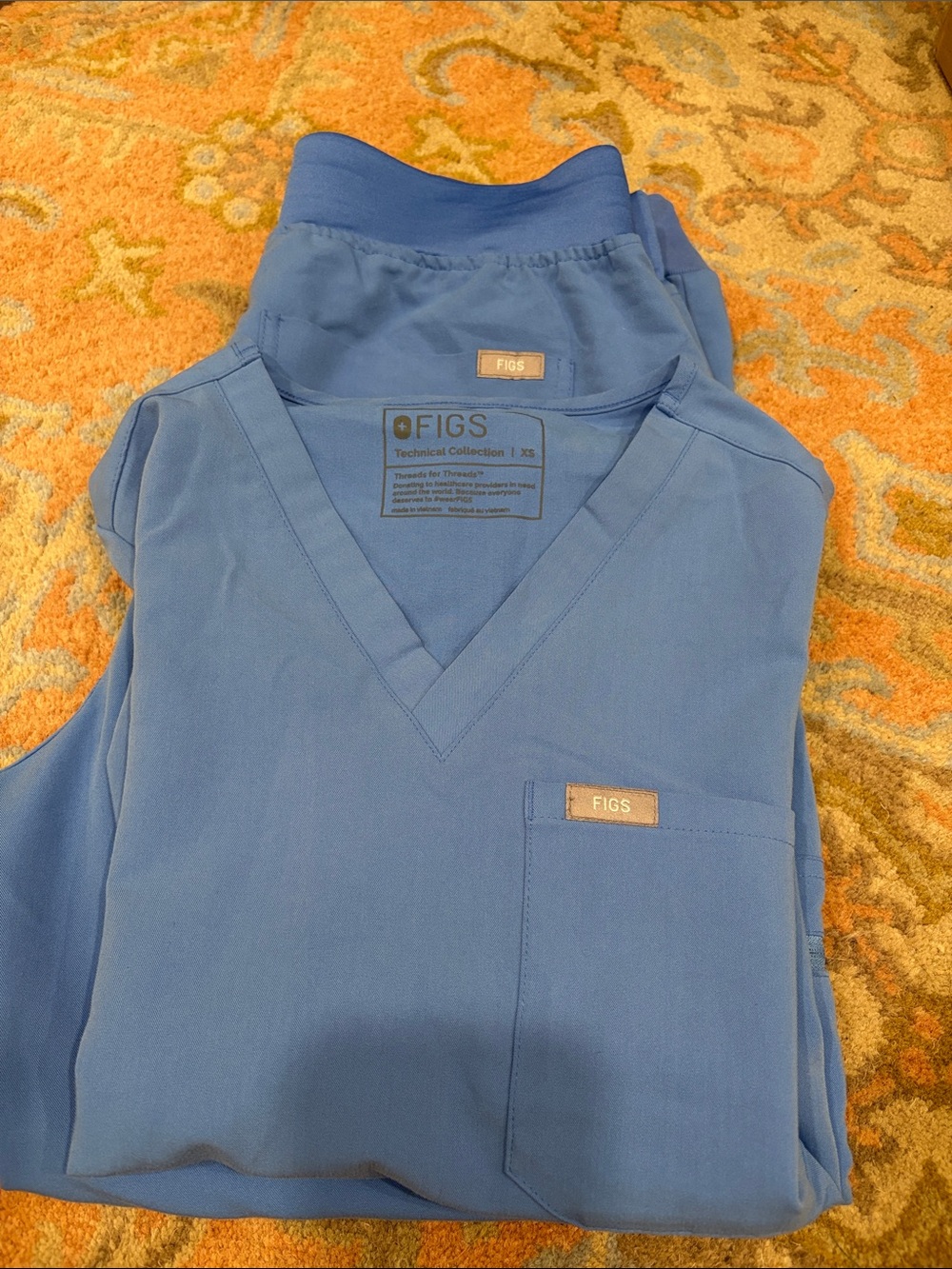Figs Women's Scrub Set in Light Blue